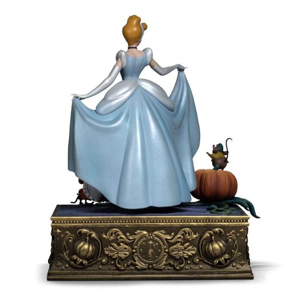 Disney Classics beeldje 1/10 Art Scale Assepoester 25 cm