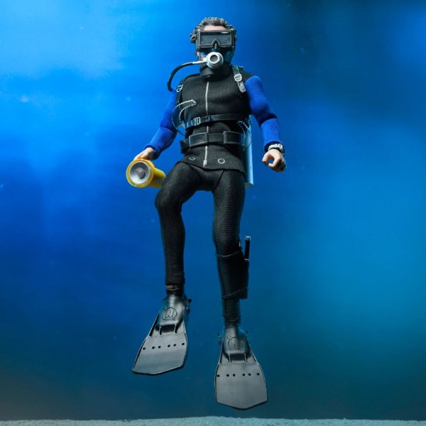 JAWS - 8” GEKLEED ACTIEFIGUUR - HOOPER (SHARK CAGE)