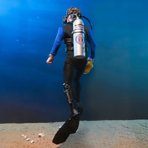 JAWS - 8” GEKLEED ACTIEFIGUUR - HOOPER (SHARK CAGE)