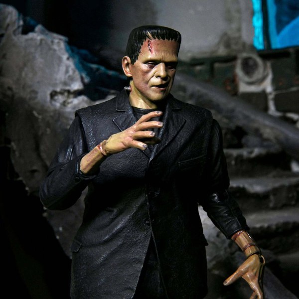UNIVERSAL MONSTERS - 7" ACTIEFIGUUR - ULTIMATE FRANKENSTEIN'S MONSTER (KLEUR)