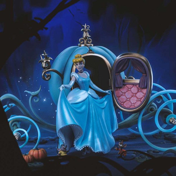 Disney Classics beeldje 1/10 Deluxe Art Scale Assepoester 30 cm