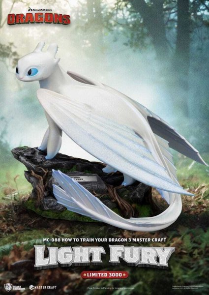 Dragons 3 Master Craft Light Fury beeldje 29 cm