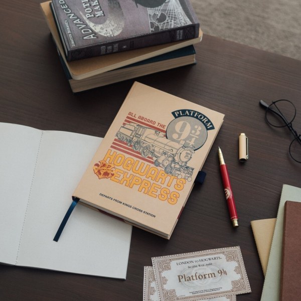 PLATFORM 9 3/4 PREMIUM A5 NOTITIEBOEK MET PEN - HARRY POTTER