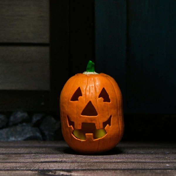 HALLOWEEN RESURRECTION - ACTIEFIGUUR VAN 18 CM - ULTIMATE MICHAEL MYERS