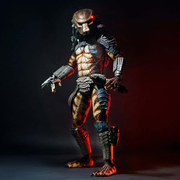 PREDATOR - FIGUUR OP SCHAAL 1/4 - CITY HUNTER PREDATOR MET LED-VERLICHTING