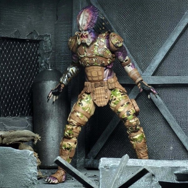 PREDATOR (2018) - ACTIEFIGUUR OP SCHAAL VAN 18 CM - ULTIMATE EMISSARY 1