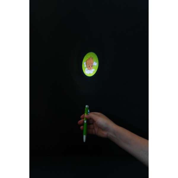GROOT PREMIUM A5 NOTITIEBOEK MET PROJECTORPEN - MARVEL