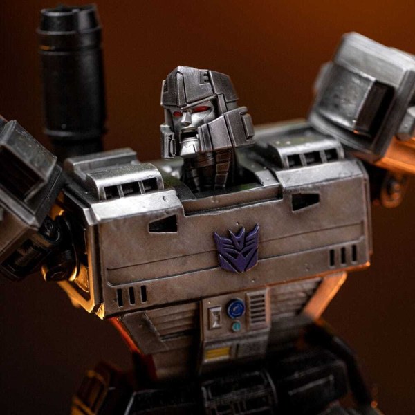 Megatron Art Scale, 32 cm - Iron Studios Transformers