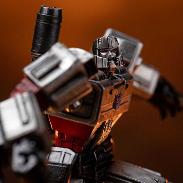 Megatron Art Scale, 32 cm - Iron Studios Transformers