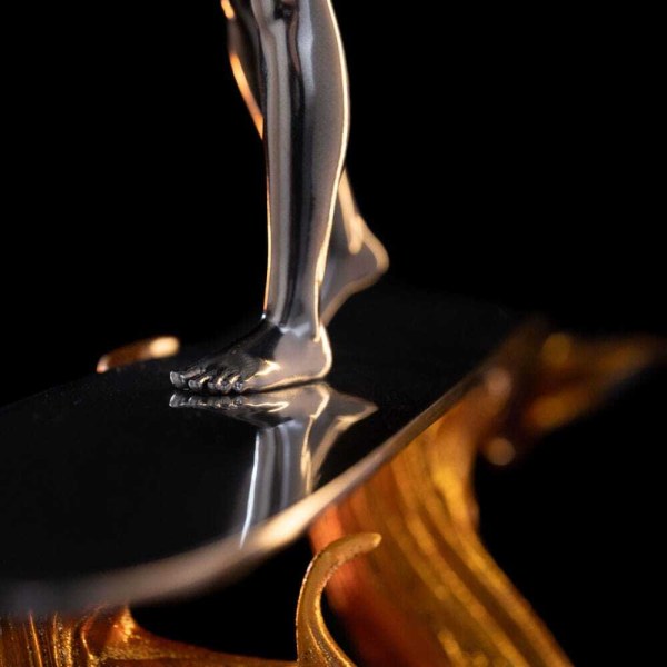 Zilveren Surfer Art Scale 27 cm - Iron Studios Fantastic Four