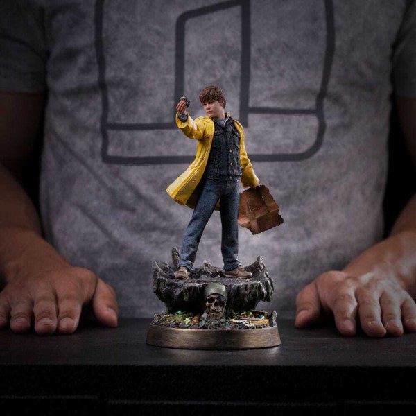 Art Scale Mikey Walsh (40e jubileum) 21 cm - Iron Studios The Goonies