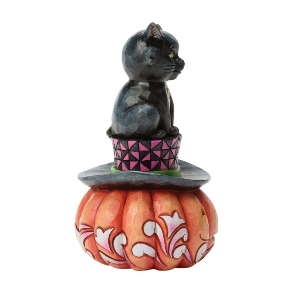 ZWARTE KAT ZITTEND OP EEN HOGE HOED - HEARTWOOD CREEK