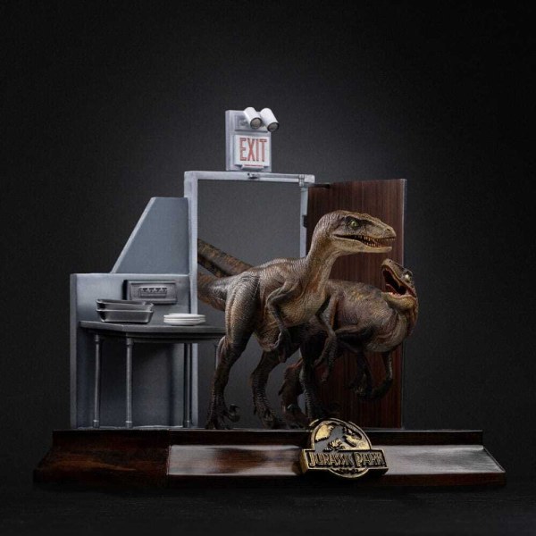 Art Scale Raptors voor de keukendeur 28 cm - Iron Studios Jurassic Park