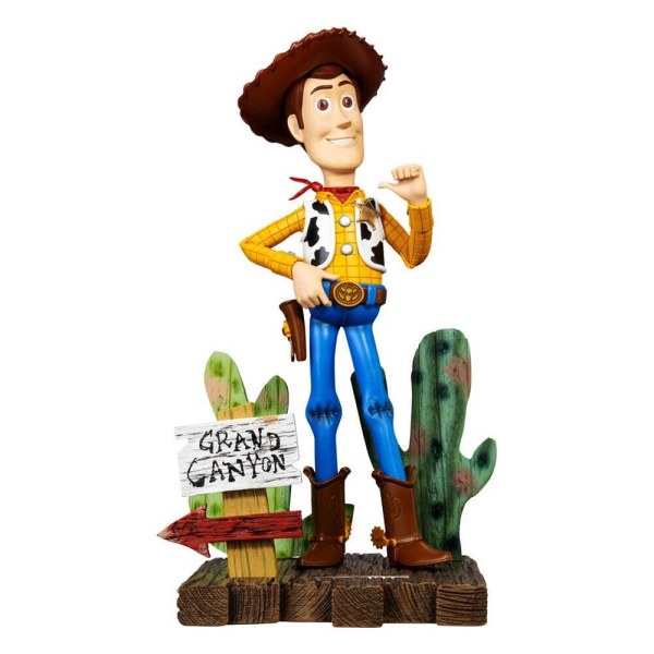 Toy Story Master Craft Sheriff Woody beeldje 44 cm