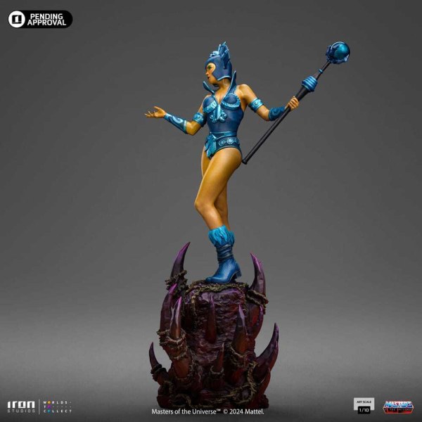 Masters of the Universe beeldje 1/10 Art Scale Evil-Lyn Kleurvariant 28 cm