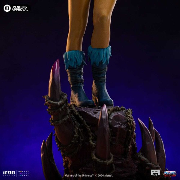 Masters of the Universe beeldje 1/10 Art Scale Evil-Lyn Kleurvariant 28 cm