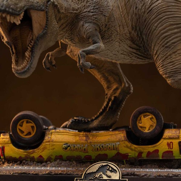 Jurassic Park Icons T-Rex Attack beeldje 15 cm