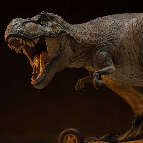 Jurassic Park Icons T-Rex Attack beeldje 15 cm
