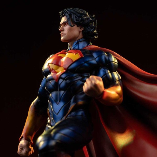 Superman Absolute Art Scale , 25 cm - Iron Studios DC Comics