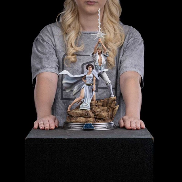 Star Wars beeldje 1/10 Deluxe Art Scale Luke en Leia 41 cm