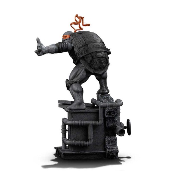 Ninja Turtles beeldje 1/10 Art Scale Michelangelo Zwart-wit variant 26 cm