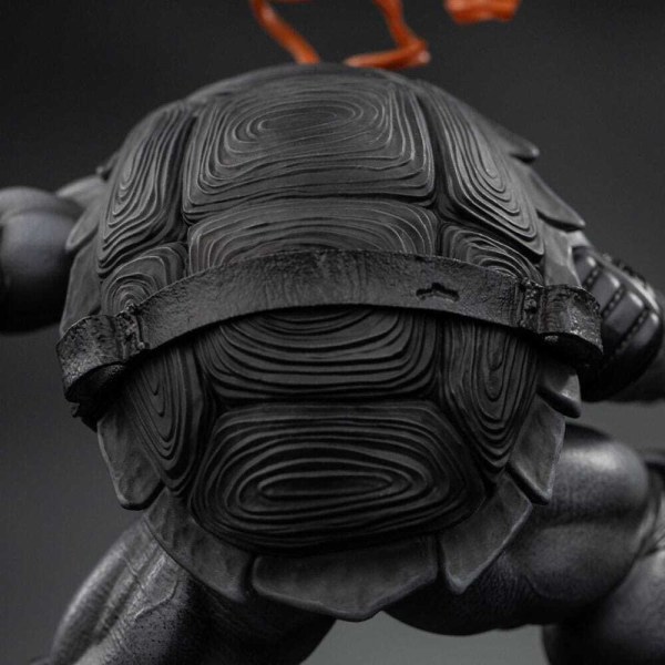Ninja Turtles beeldje 1/10 Art Scale Michelangelo Zwart-wit variant 26 cm