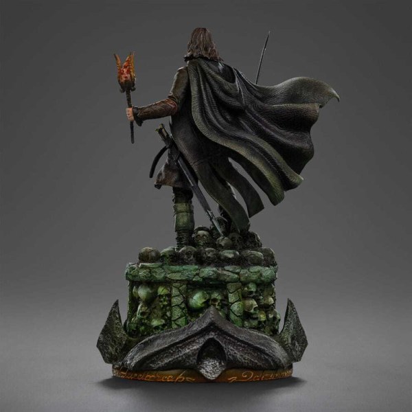 Het Aragorn Unleashed standbeeld uit Lord of the Rings, Art Scale 1/10, 31 cm.
