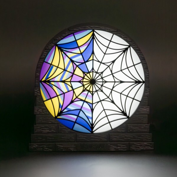 Wednesday Lamp – Raam van Ophelia Hall