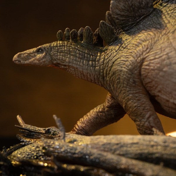 The Lost World: Jurassic Park Icons Stegosaurus Beeld 18 cm