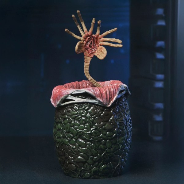 ALIENS - 7" SCHAAL ACTIEFIGUUR - 40E VERJAARDAG ULTIMATE WARRIOR XENOMORPH (ZWART)