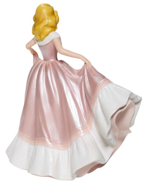 ASSEPOESTER in een roze jurk - DISNEY HAUTE COUTURE SHOWCASE