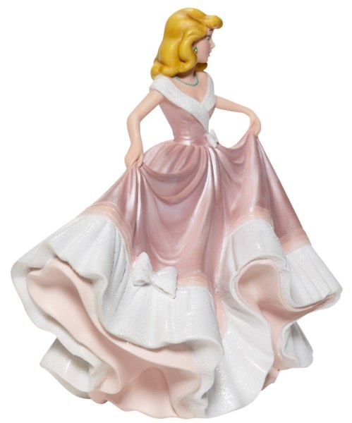ASSEPOESTER in een roze jurk - DISNEY HAUTE COUTURE SHOWCASE