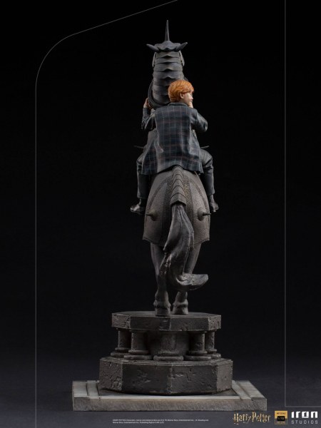 RON WEASLEY BIJ DE WIZARDS SCHAAKBORD ART SCALE - HARRY POTTER
