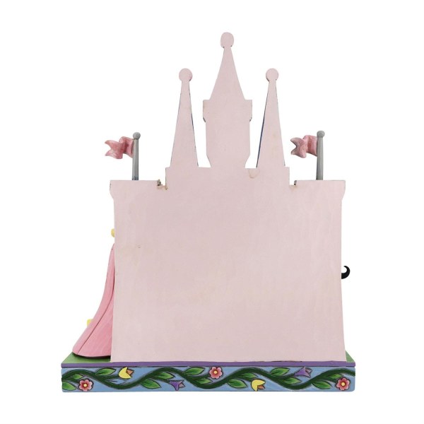 DE PRINSESSEN POSEREN VOOR HET KASTEEL - DISNEY TRADITIONS