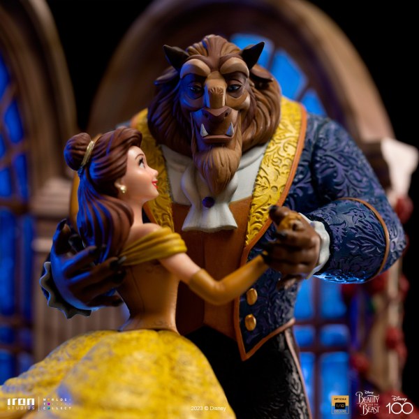 BELLE EN HET BEEST DELUXE ART SCALE - DISNEY