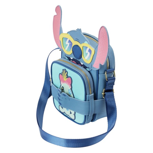 TAS STITCH BEACH DAY - DISNEY LOUNGEFLY